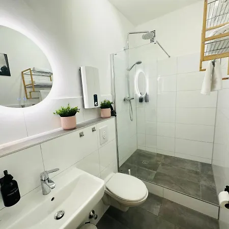 Das Berg Apartment Ruettenscheid, Netflix, Nahe Messe, Klinikum Essen Exterior photo
