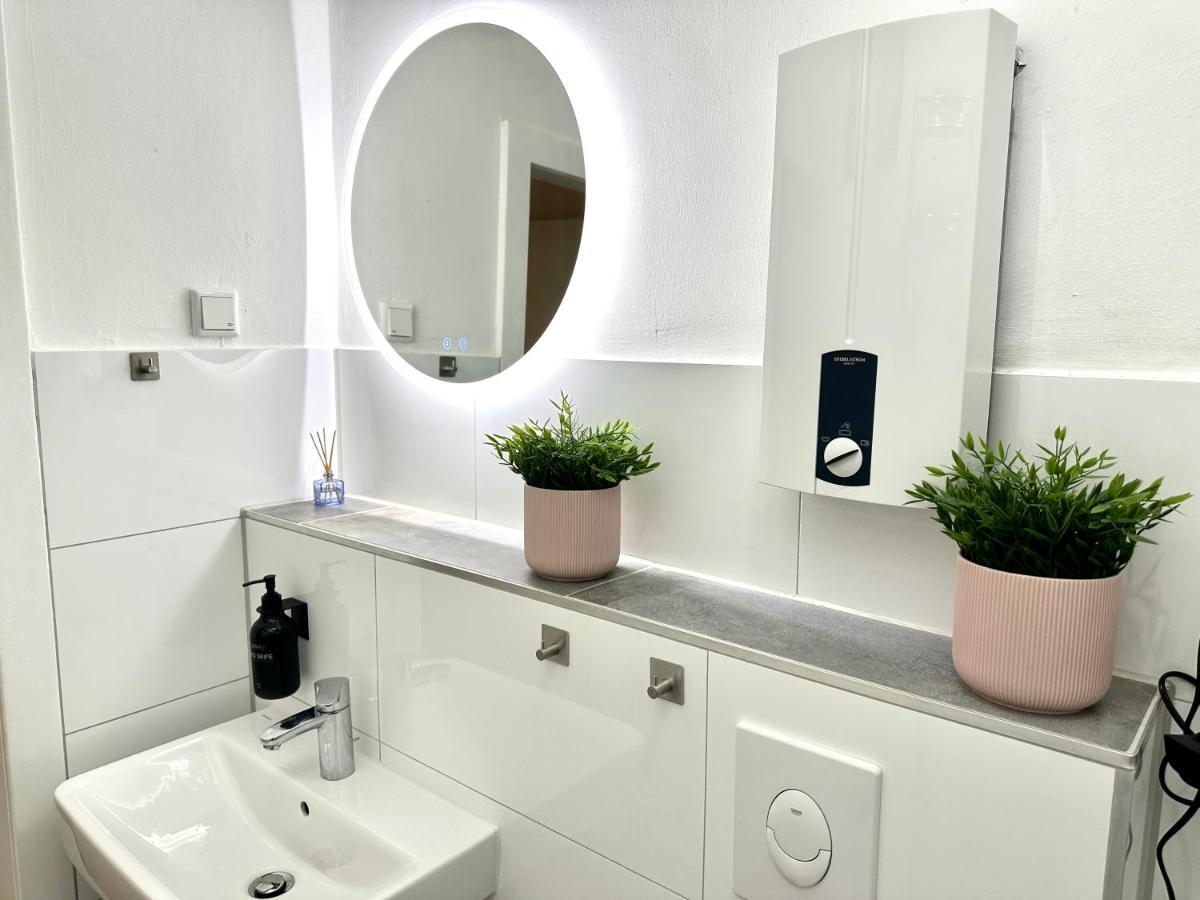 Berg Ruettenscheid, Netflix, Nahe Messe, Klinikum Apartment