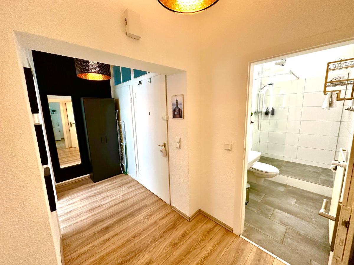 Berg Ruettenscheid, Netflix, Nahe Messe, Klinikum Apartment