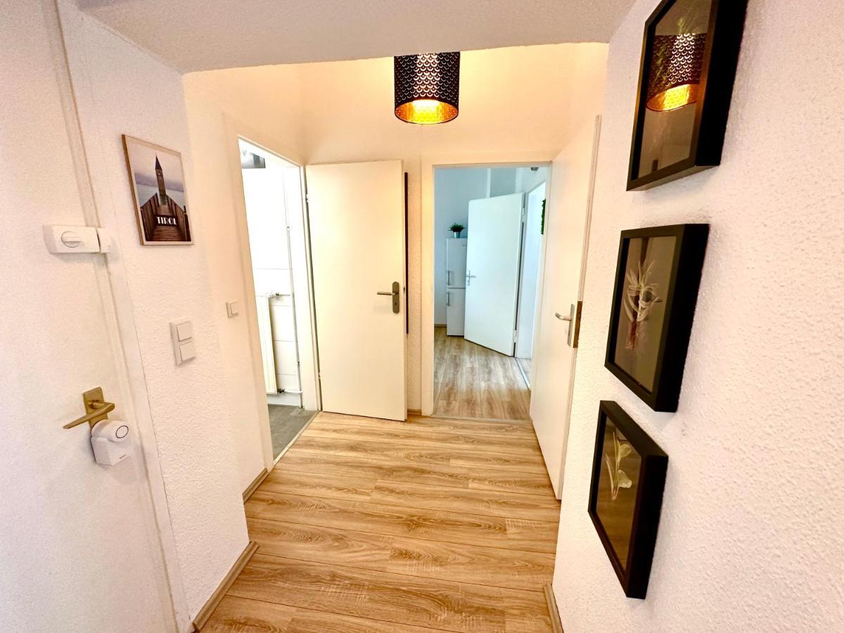 Berg Ruettenscheid, Netflix, Nahe Messe, Klinikum